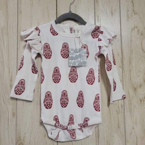 Kate Quinn Nesting Dolls Ruffled Long Sleeves Bodysuit